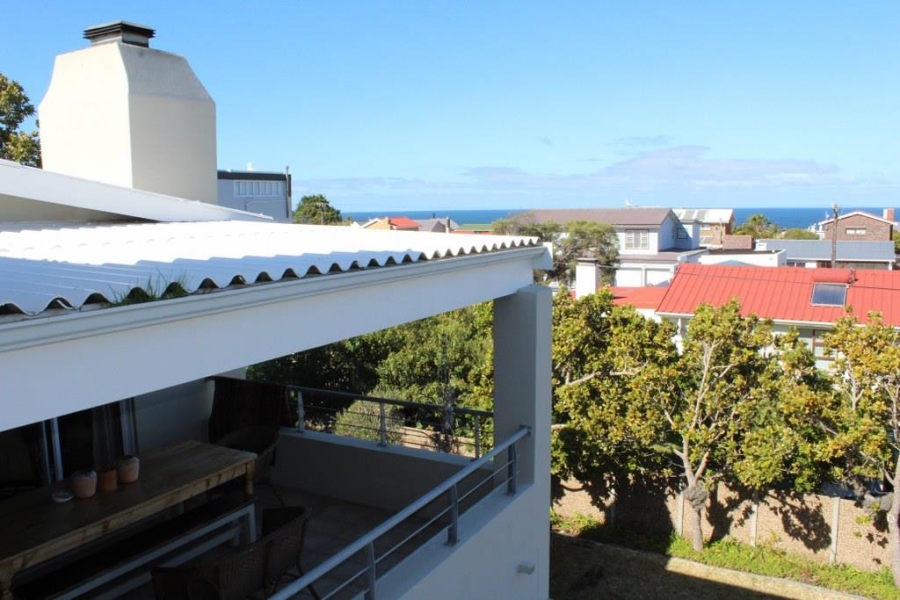 4 Bedroom Property for Sale in Kleinmond Western Cape